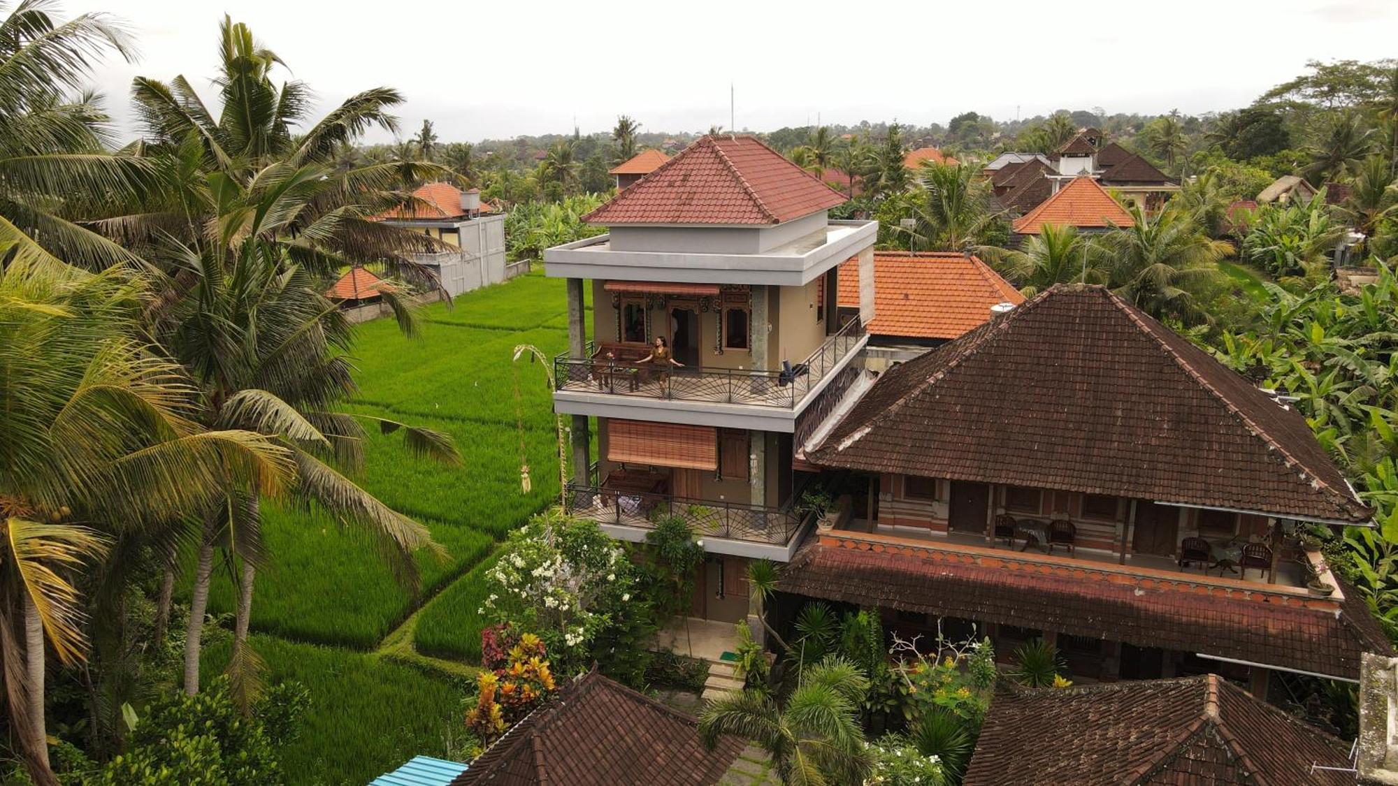 Nirwa 1 Ubud Guesthouse Exterior photo