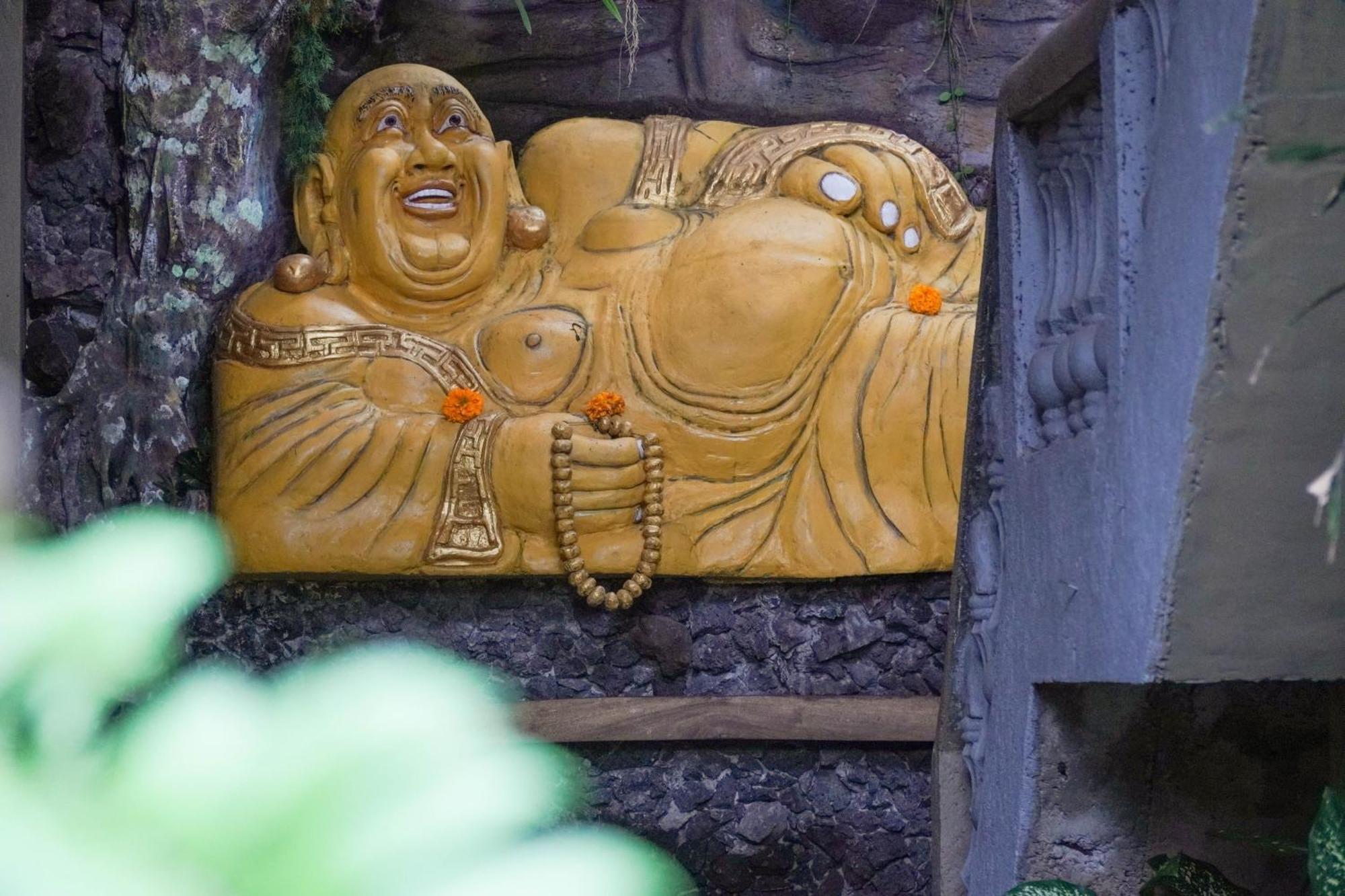 Nirwa 1 Ubud Guesthouse Exterior photo